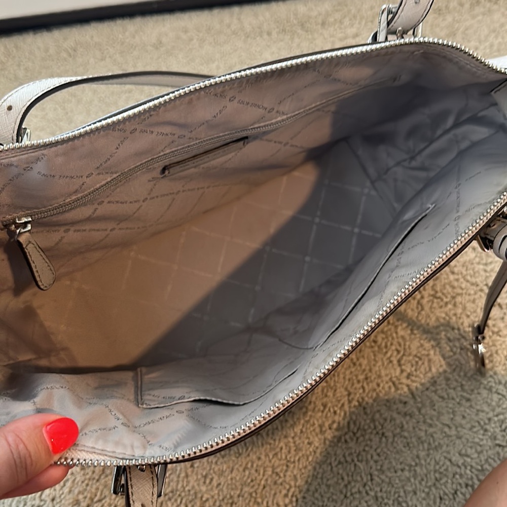 Michael Kors Shoulder Bag - Picture 8 of 11